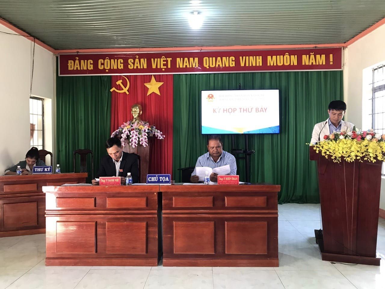 HĐND xã Cư Né nhiệm kỳ 2021 - 2026 đã tổ chức thành công kỳ họp thứ 7
